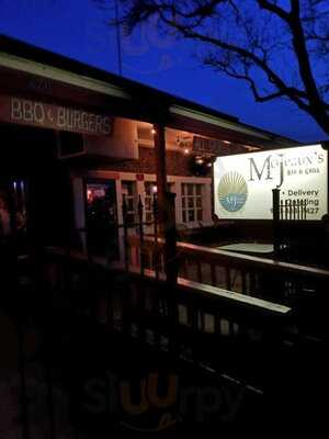 Mo Jeaux's Bar & Grill