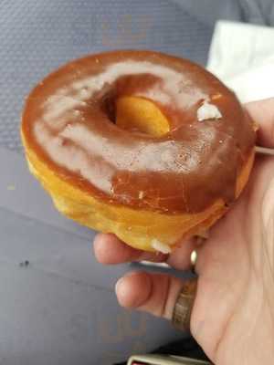 Maple Leaf Donuts And Bagels