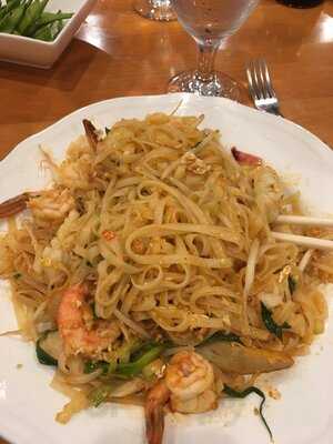 Le's Sushi Bar And Restaurant