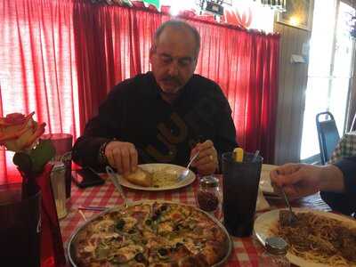 Gio's Pizza & Spaghetti House