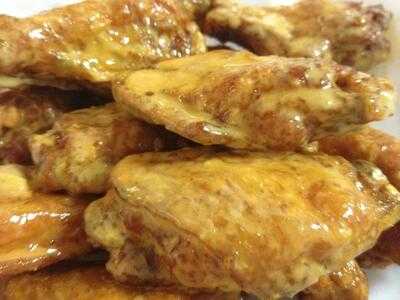 Mr. Wing Sports Grill And Bar