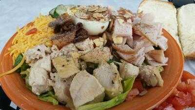 Main St Cafe & Bakery