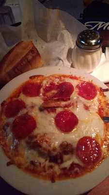 Tommy's Bar & Grille