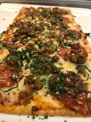 Utopia Bar And Gastropub