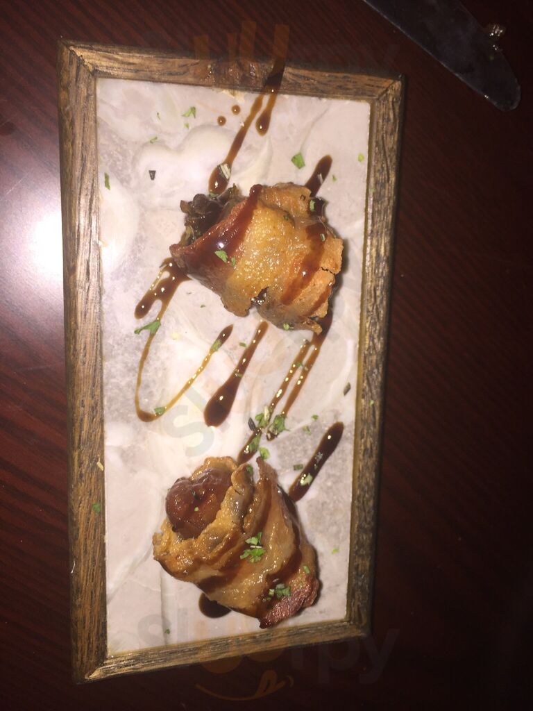 Utopia Bar And Gastropub