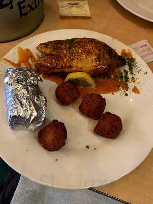 Catfish Willy's Seafood & Crab Shack