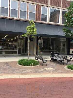 Emge's Deli And Ice Cream