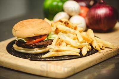 La Bella Pizza Hillside