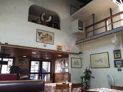 Domingo's Cafe