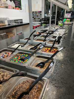 Limeberry Frozen Yogurt - West Salem