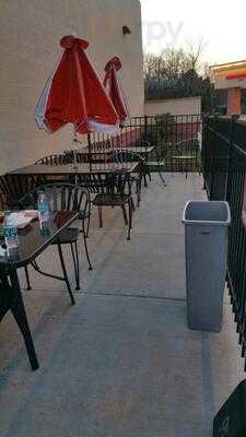 Tonino's Pizza And Grille