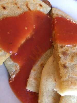 Tu Casa Salvadorena Restaurant