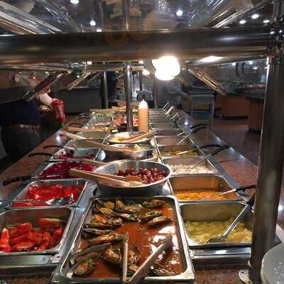 Royal Buffet & Grill