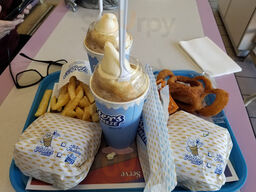 Fosters Freeze