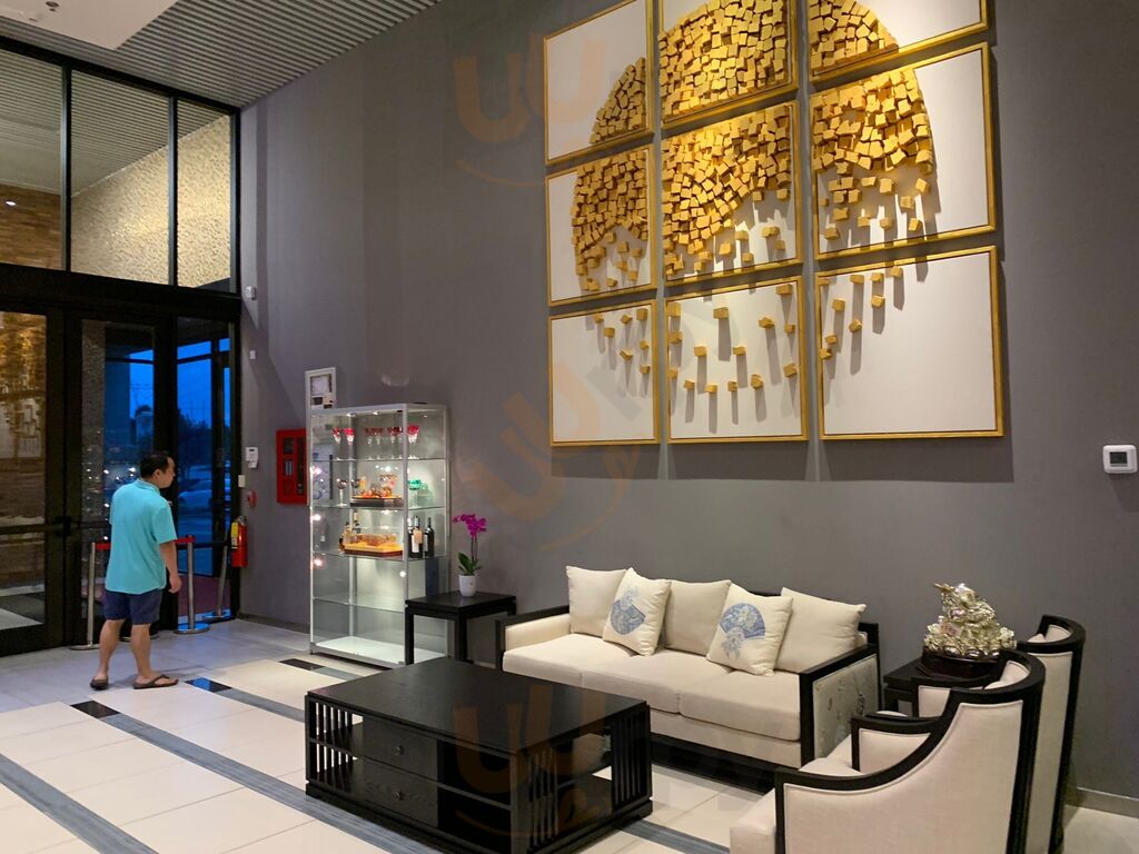 Royal China Restaurant