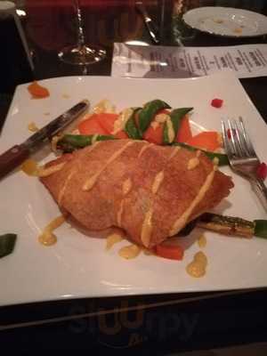 Luciano's Cafe At Maxwell