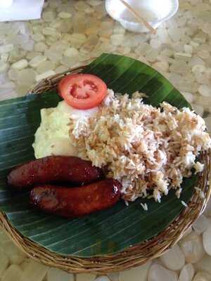 Bagnet Filipino Restaurant And Bakery