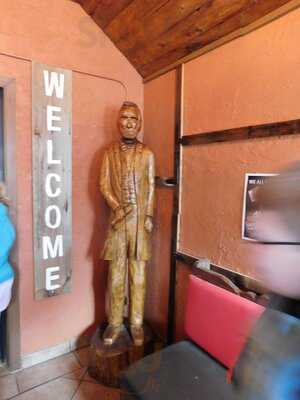 Dew Chilli Pub And Grill