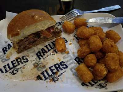 Railers Sports Tavern