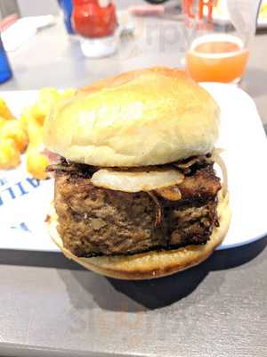 Railers Sports Tavern