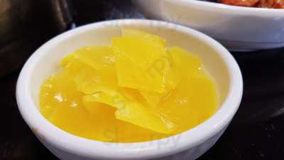 Woori Dumpling House