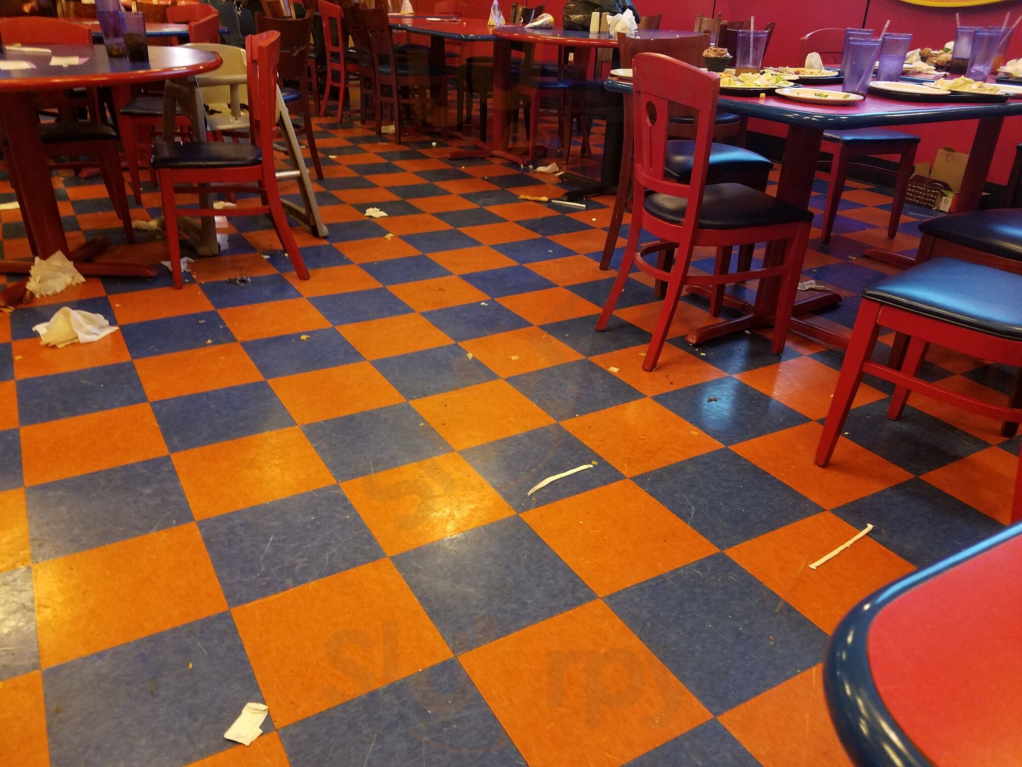 John's Incredible Pizza - Modesto