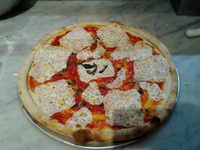 Giovanni's Pizza & Grill