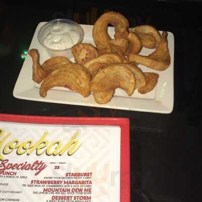 Crowne Hookah Restaurant And Lounge