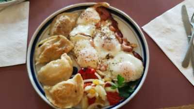 Bogusha's Polish Restaurant & Deli