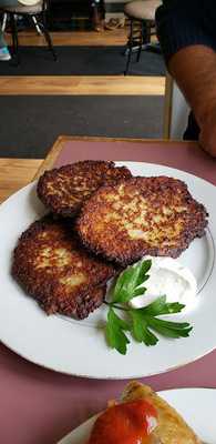 Bogusha's Polish Restaurant & Deli