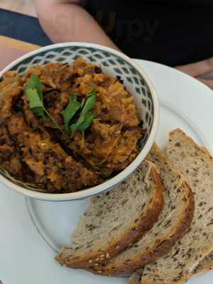 Bogusha's Polish Restaurant & Deli