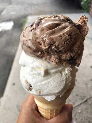 Bill's Carousel Ice Cream