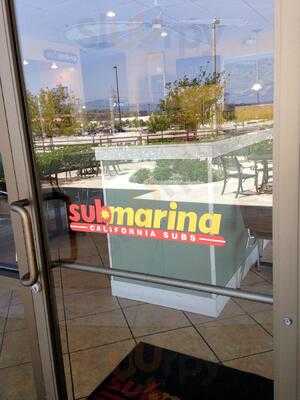 Submarina