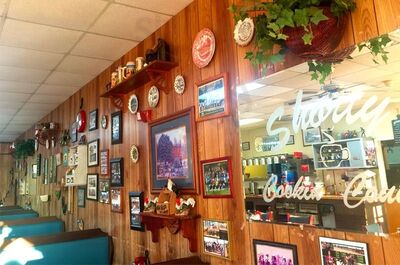 Shorty's Cookin Country