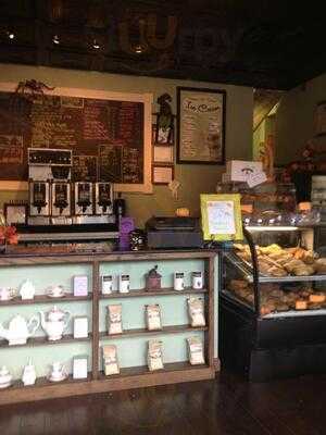 Paris Of The Eighties Cafe