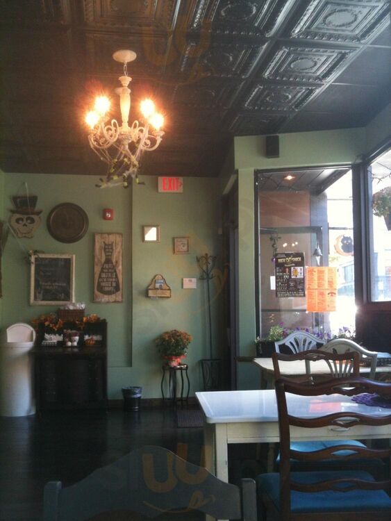 Paris Of The Eighties Cafe