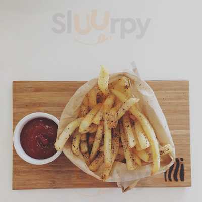 Paradise Juice And Deli