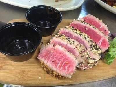 Tyler's Neighborhood Kitchen & Craft Beer