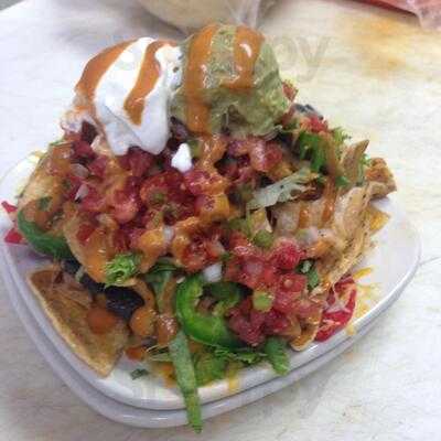 Tyler's Neighborhood Kitchen & Craft Beer