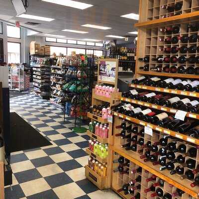 Sarah's Market And Cafe