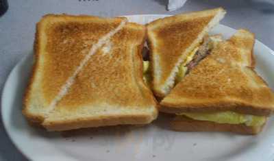 Rookie's Craft Burger Bar