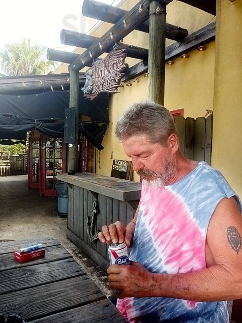 The Bar With No Name