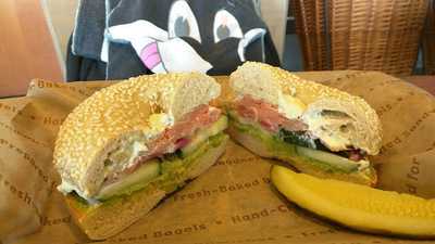 Einstein Bagels
