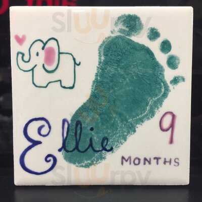 Paint Glaze & Fire Ceramics & Coffee House