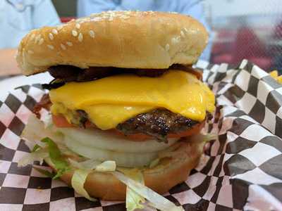 Bob’s Giant Burgers