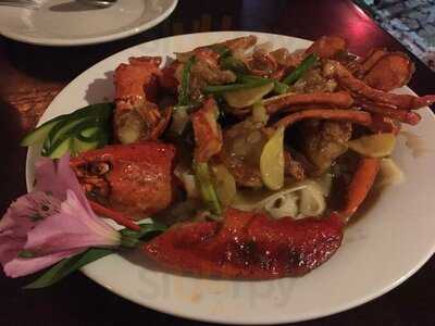 Golden Lotus Restaurant
