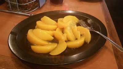 Shakey's Pizza Parlor