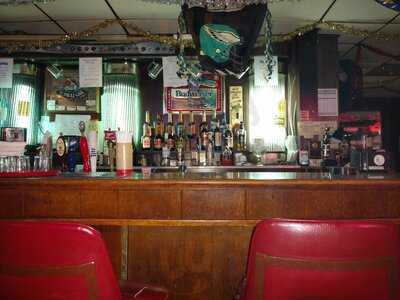 Quigley Restaurant & Tavern