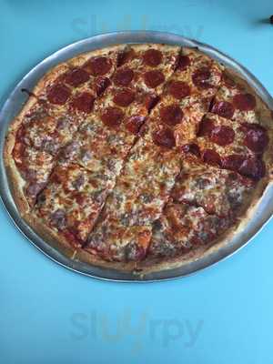 Avelino's Pizza