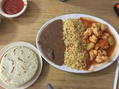 El Salvador Restaurant